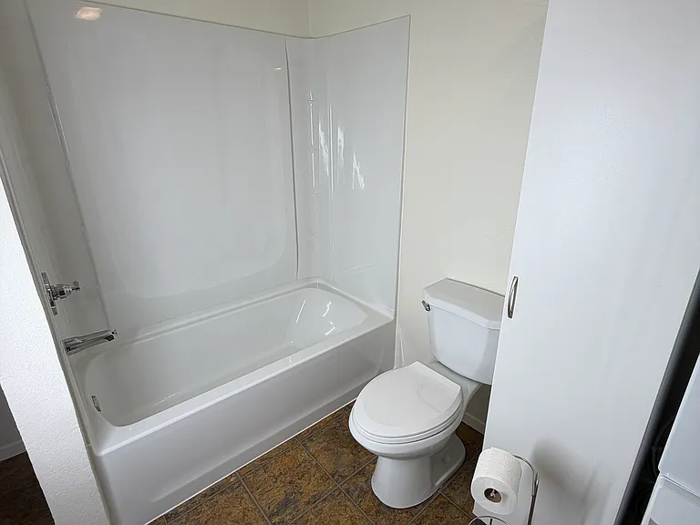 812 100th Ave NE #101 — Photo 9