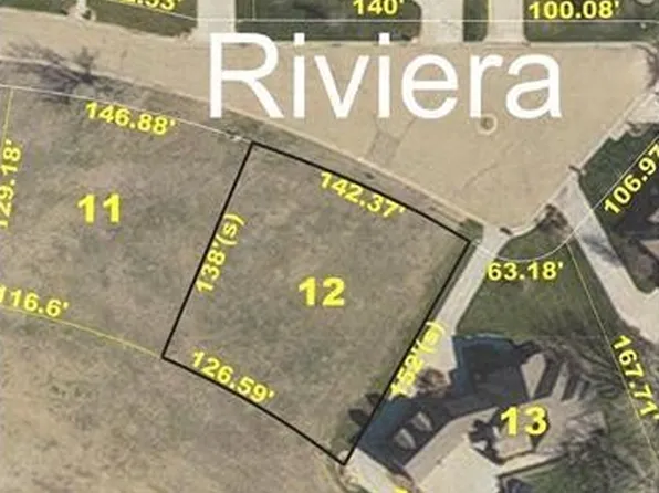 1613 Riviera Dr, Great Bend, KS 67530