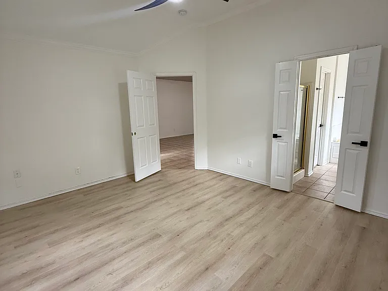 820 Hillside Dr — Photo 5