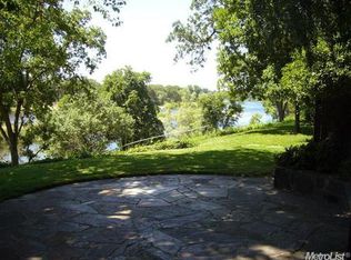 14 Riverbank Pl, Carmichael, CA