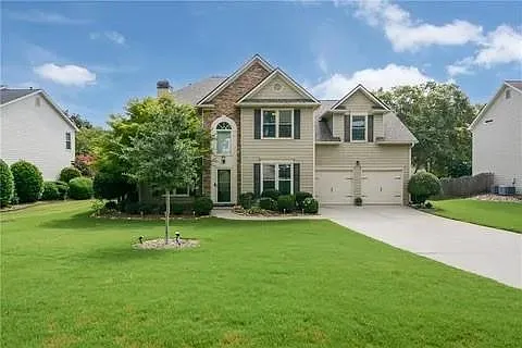 4 bed, 2.5 bath, 2295 sqft, $2,995 — Photo 2