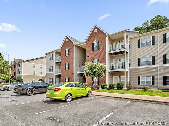 2nd image of 625 Marsh Tree Ln #104