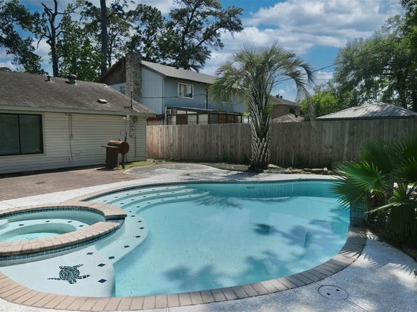 202 Pine Branch Dr, Spring, TX 77388