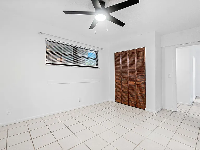 626 N Federal Hwy #3 — Photo 14