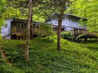 31 Warren Hill Rd, Cornwall Bridge, CT 06754