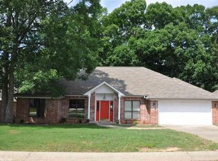 127 Hibiscus Dr, Maumelle, AR 72113
