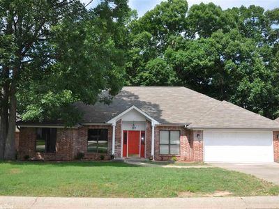 127 Hibiscus Dr, Maumelle, AR, 72113