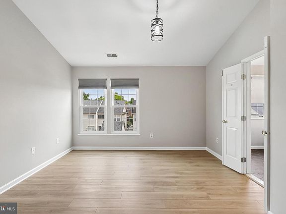 4th image of 13004 Prairie Knoll Ct