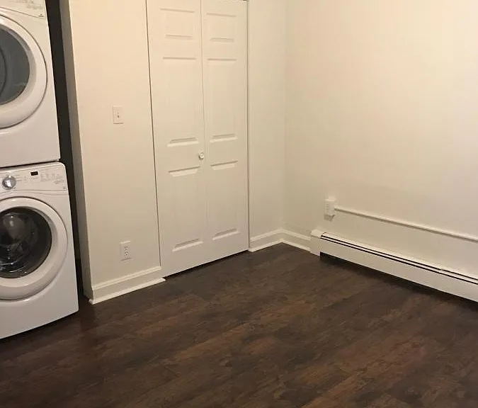 1259 Liberty St #2 — Photo 5