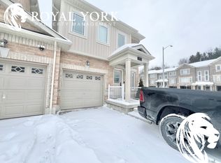 37 Robinson St, Barrie, ON L4N3J1