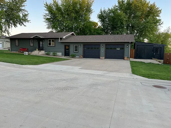 102 E North St, Ossian, IA 52161
