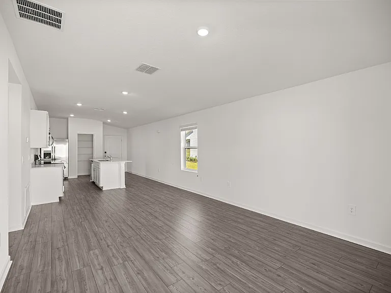 3155 NE 38th St — Photo 5