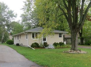 1433 W Pearl St, Stevens Point, WI 54481
