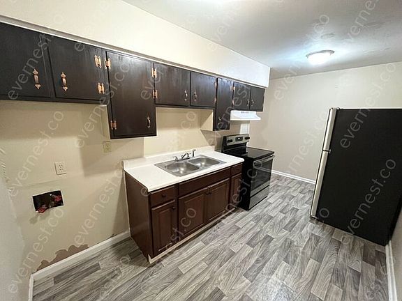 2nd image of 2512 Laura St #A/b