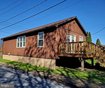 25 N Tulpehocken St, Pine Grove, PA, 17963