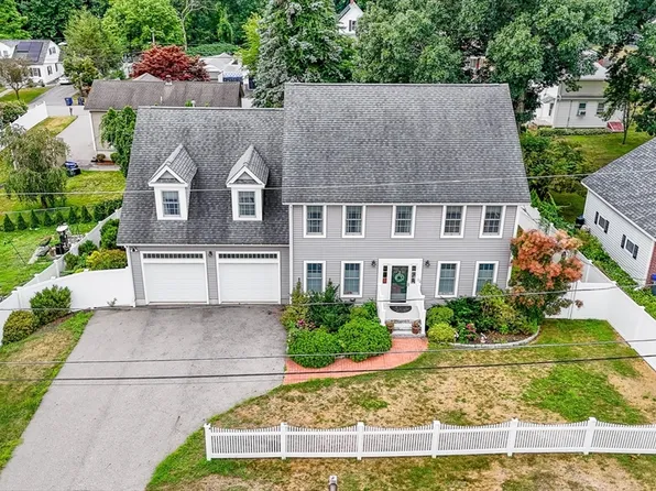 76 Riverdale St, Methuen, MA 01844