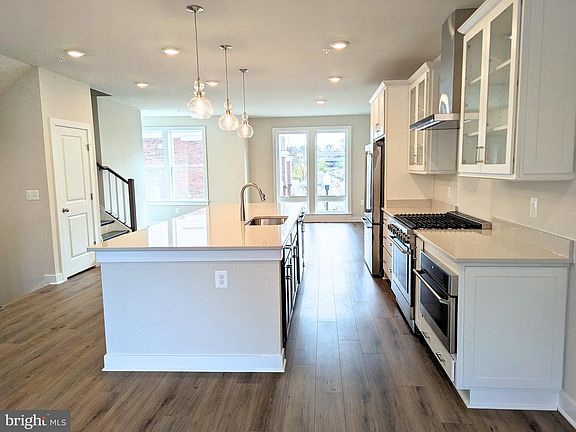 4th image of 10564 Oak Pl
