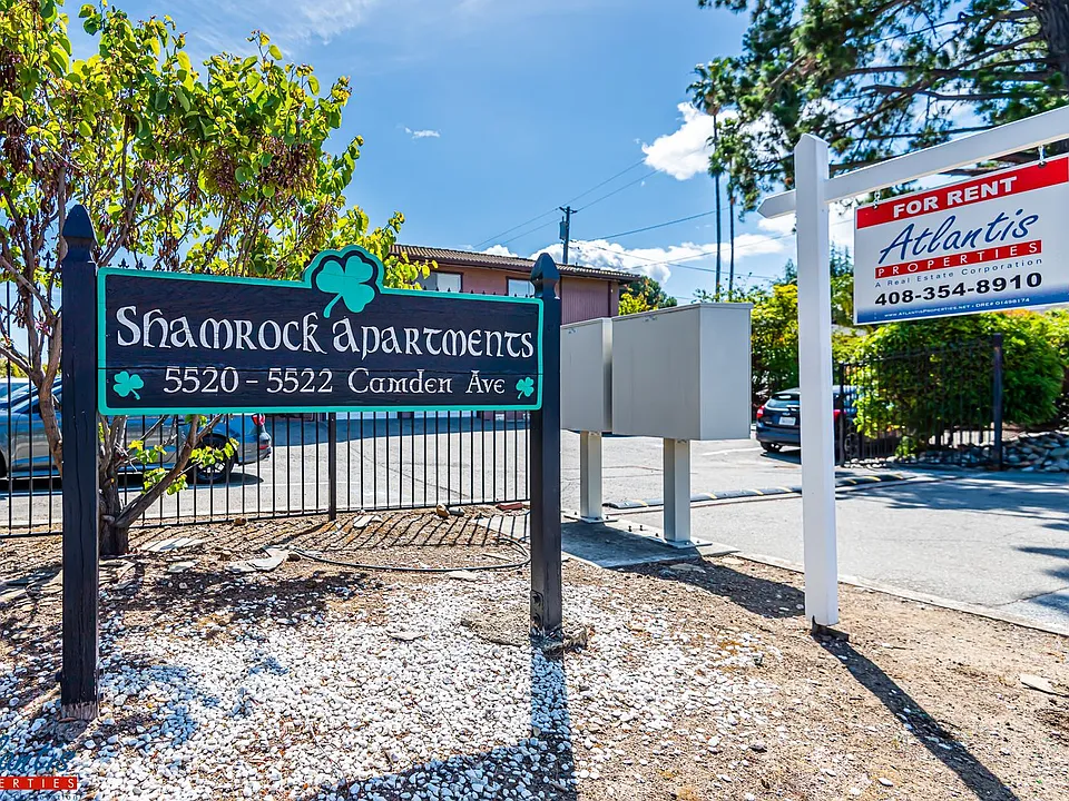 5520-5522 Camden Ave