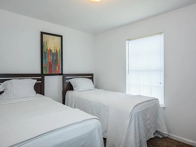 1310 N Rutherford Blvd — Photo 7