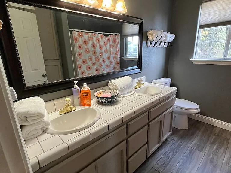 8957 Knobhill Cir — Photo 11