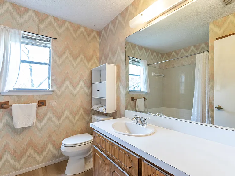 4074 Russell Ave — Photo 15