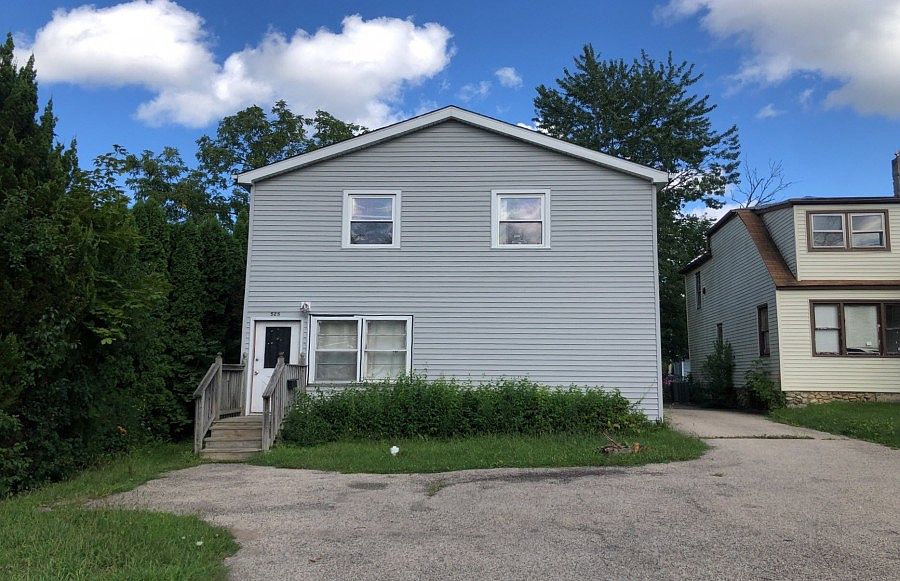 1st image of 525 Arbor Dr