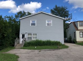 525 Arbor Dr, Round Lake Park, IL 60073