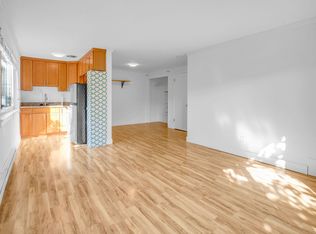 4451 Woodland Park Ave N APT 2, Seattle, WA 98103