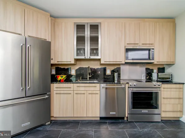 100 Harborview Dr Unit 1610, Baltimore, MD 21230