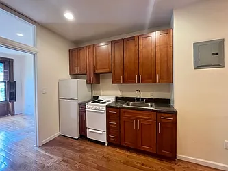 Rented by Best Apartments North Inc