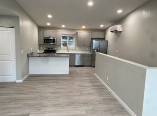 680 Elm Ave, Reedsport, OR 97467