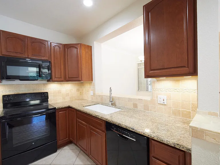 7031 Dublin Meadows St — Photo 15
