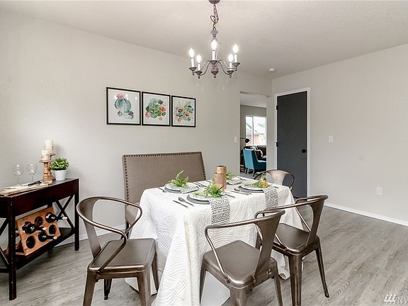 5th image of 18626 16th Avenue Ct E