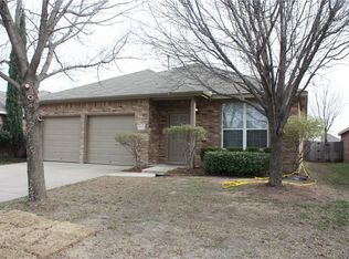 2871 Westover Dr, Grand Prairie, TX 75052