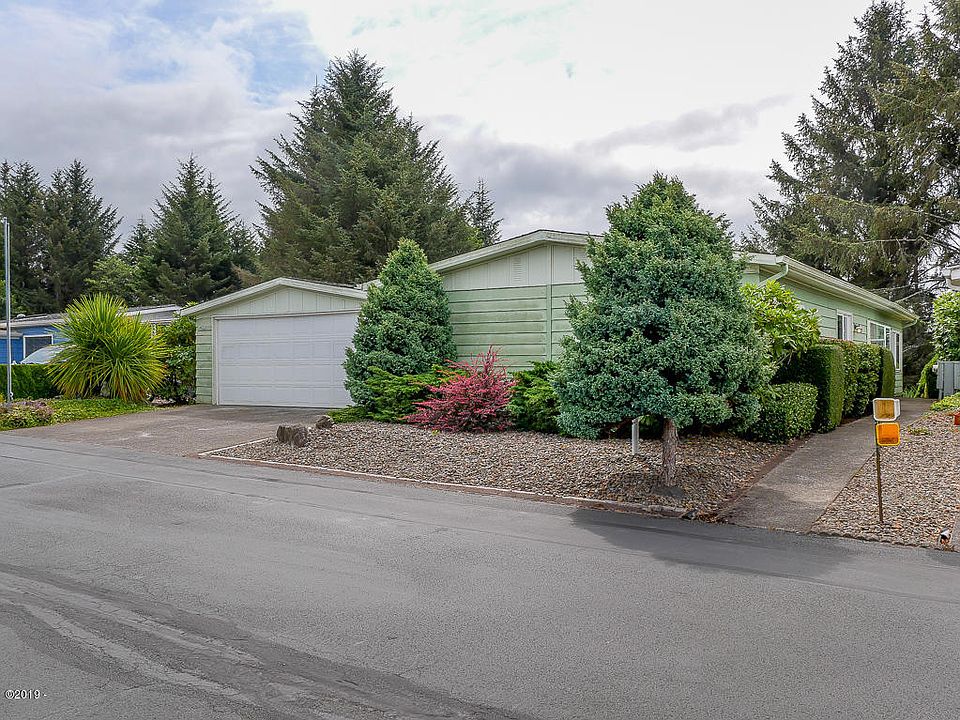 1st image of 334 NE 32nd St
