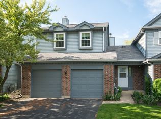 1940 Wellington Pl, Downers Grove, IL 60516