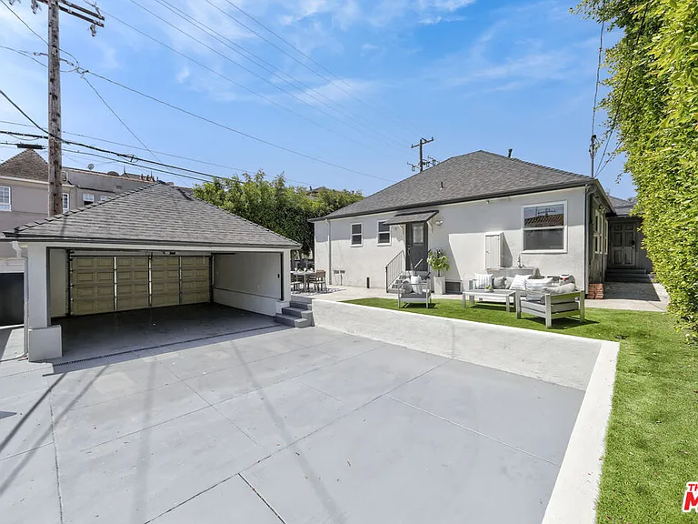 344 S Camden Dr — Photo 26