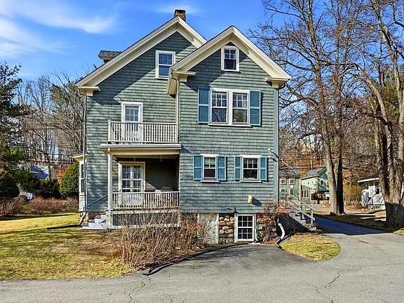 2nd image of 242 Lexington Rd