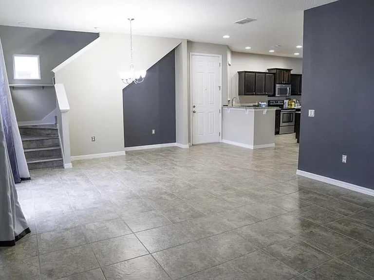 4840 Poolside Dr — Photo 2