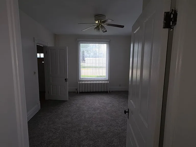 124 E Rose St — Photo 13