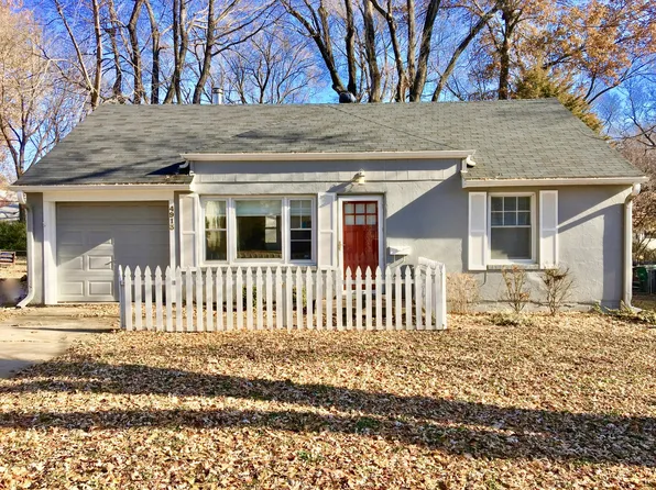 4913 Canterbury Rd, Roeland Park, KS 66205