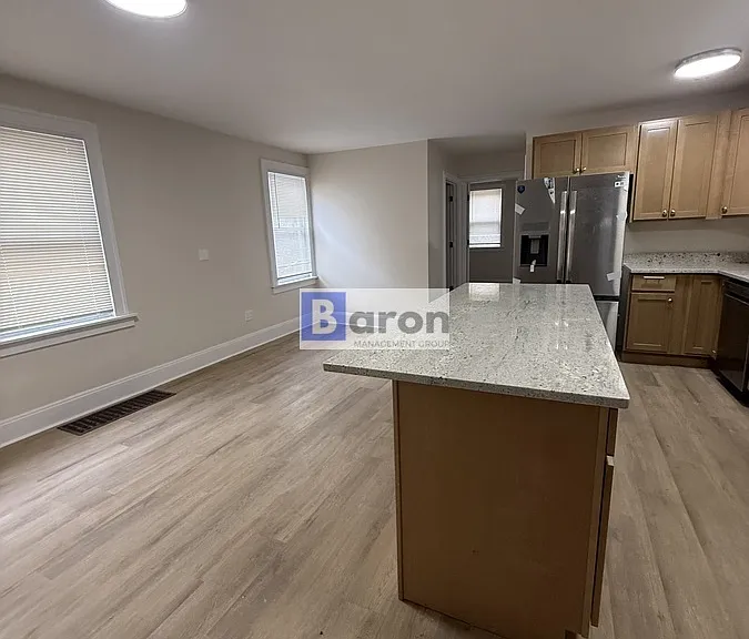 2752 Enslin St — Photo 13