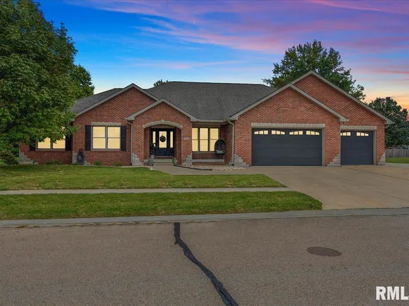 1424 Horse Creek Trl, Pawnee, IL 62558