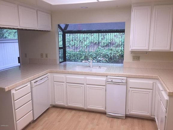 3rd image of 771 Northvalley Dr