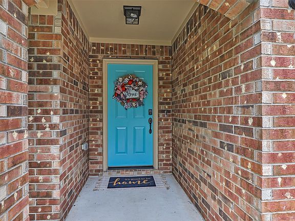 4th image of 735 Broad Ripple Dr