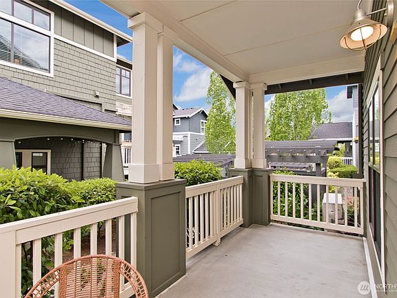 4th image of 1843 NE Kenyon Court