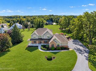 2307 Red Oak Ln, Johnsburg, IL 60051