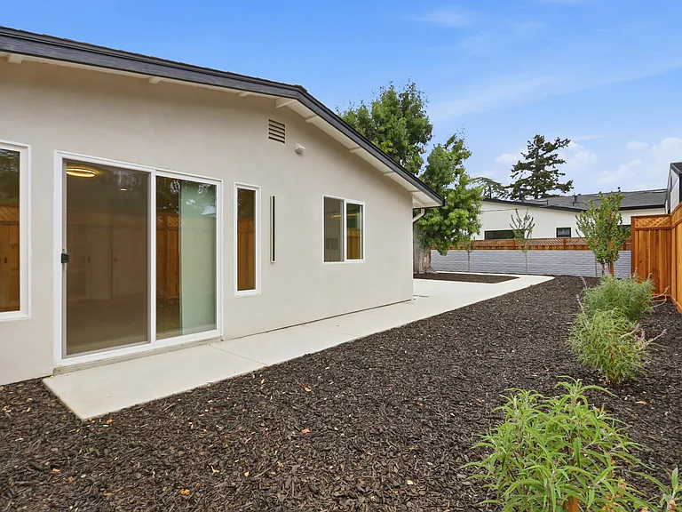 12548 Paseo Flores — Photo 39