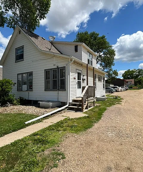 516 Medary Ave #B — Photo 2