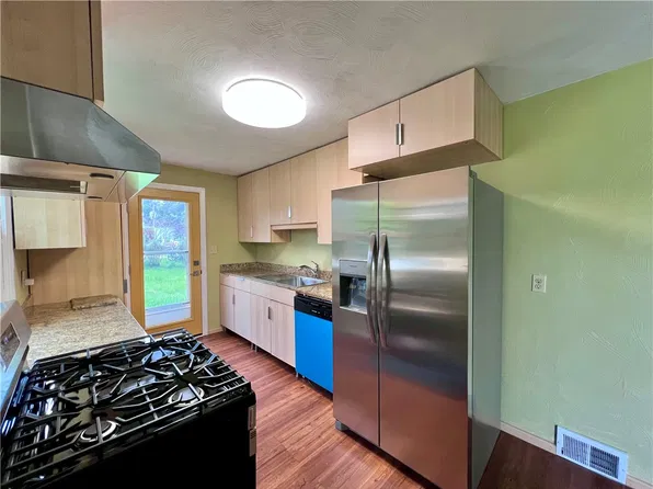304 Auburn St, Pittsburgh, PA 15235
